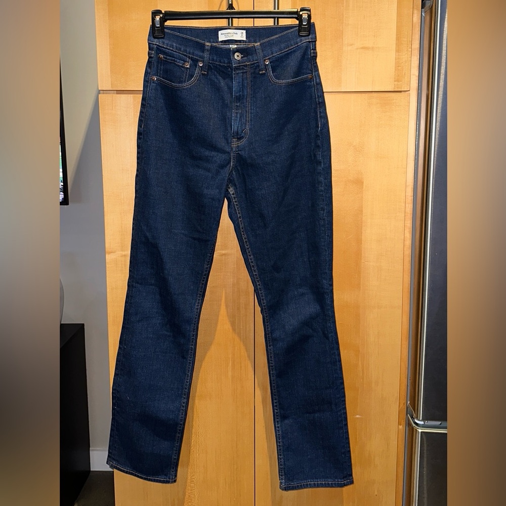 Abercrombie & Fitch Curve Love The Slim Straight Ultra High Rise Jeans